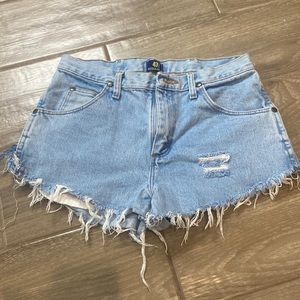 Wrangler cutoff shorts 30